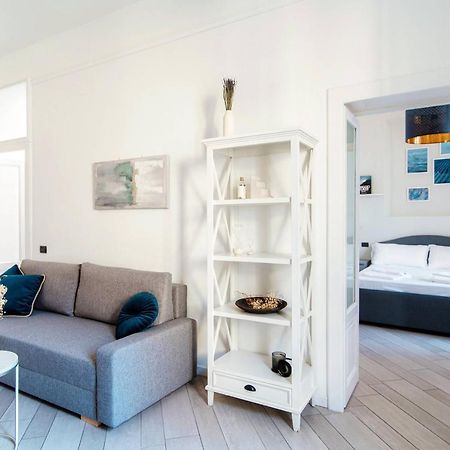 Shades Of Lake - Blue Apartment Комо Экстерьер фото