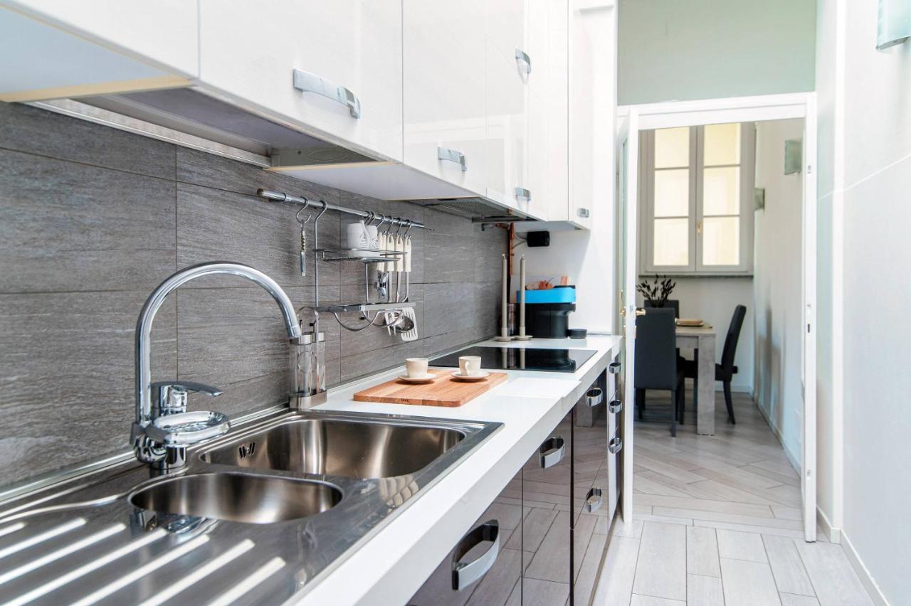 Shades Of Lake - Blue Apartment Комо Экстерьер фото