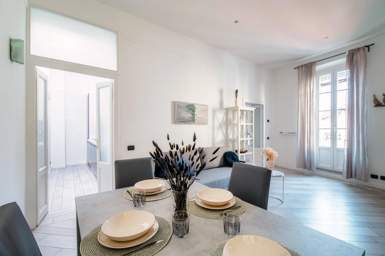 Shades Of Lake - Blue Apartment Комо Экстерьер фото
